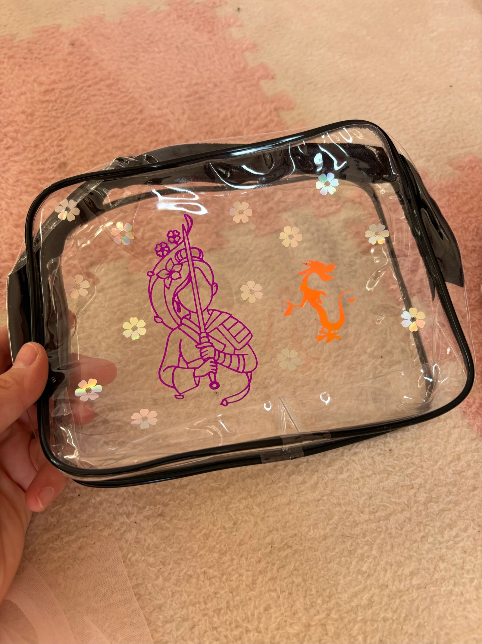 Set naissance Disney Mulan – Kit de soin + pochette + lange + 5 cotons lavables + doudou tout doux – photo 2
